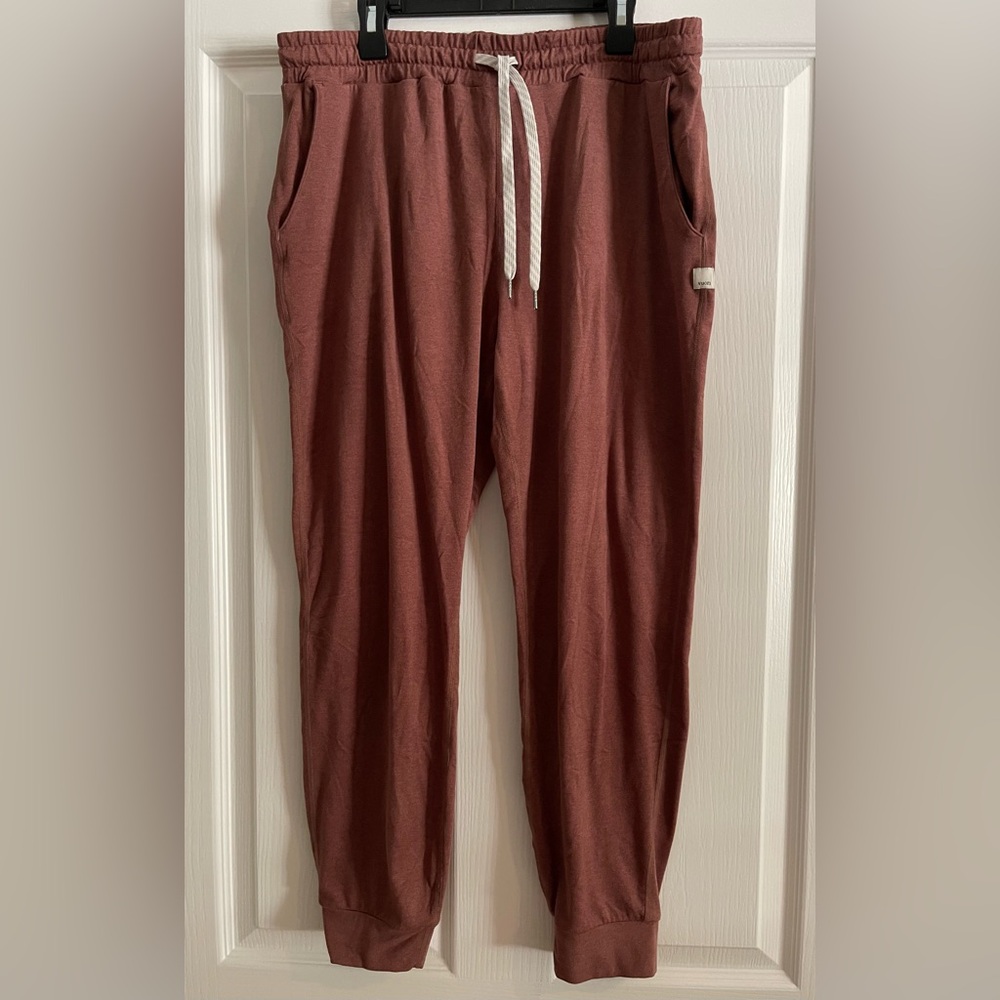 Vuori Women’s Performance Joggers VW303 Sz. L